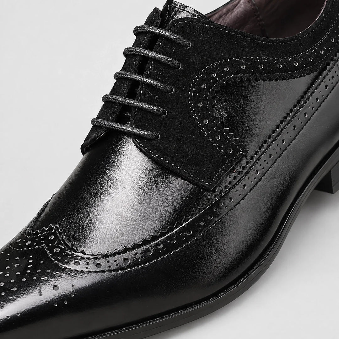 Dalvren Leather Brogue Derby — Black (mens shoe zoom)