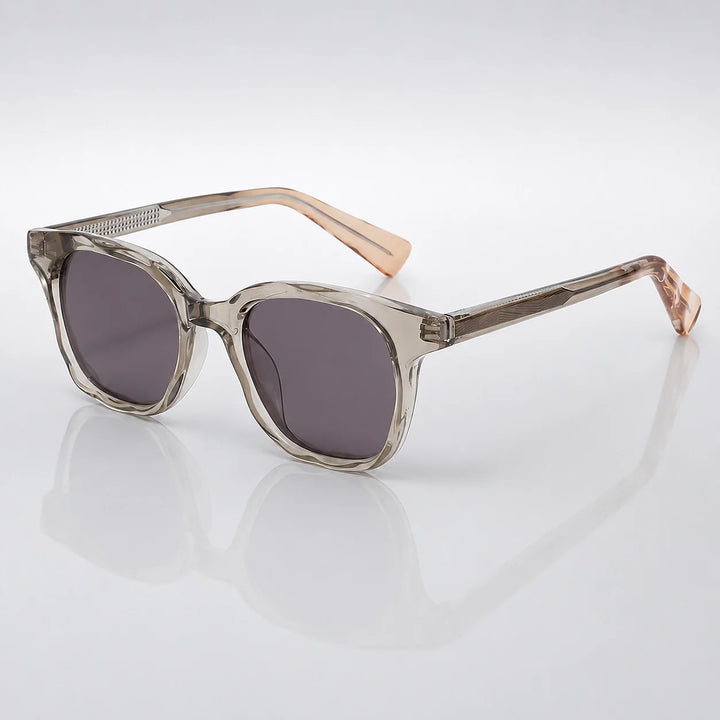 Quelva Mavio Sunglasses — Tan (sunglasses hero)